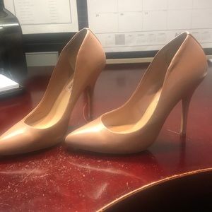 Steve Madden pumps